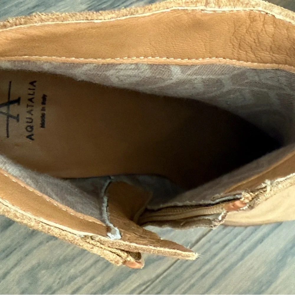 Aquatalia Reeta Luxe Weatherproof Suede Bootie Size 9.5